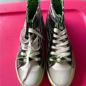 Women’s Beetle Juice Sneakers with Skull Design